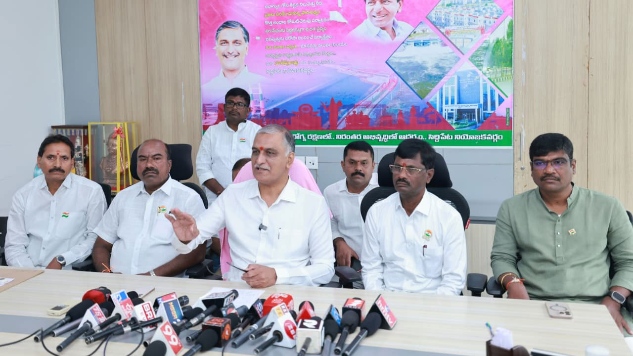 Harish Rao | కేసీఆర్ ప‌న్నులు త‌గ్గిస్తే.. రేవంత్ రెడ్డి పెంచుతుండు : హ‌రీశ్‌రావు