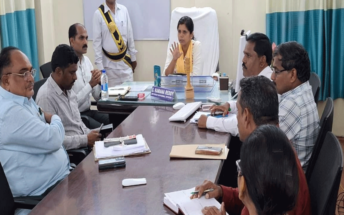 Chandampet : ఎన్ఎఫ్‌బీఎస్ ల‌బ్ధిదారుల సాయానికి చ‌ర్య‌లు : కలెక్టర్ ఇలా త్రిపాఠి