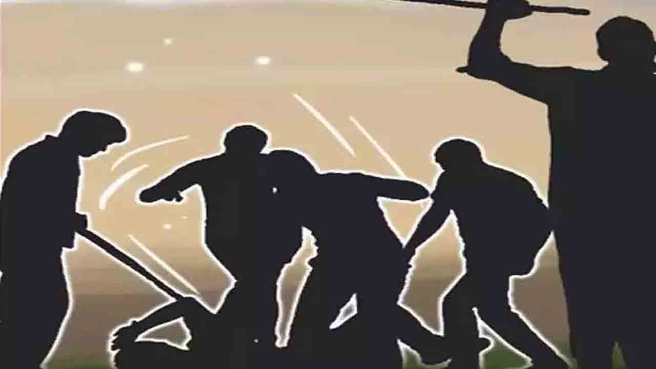 Kothagudem | మంత్రాల నెపంతో యువకునిపై గ్రామస్థుల దాడి..