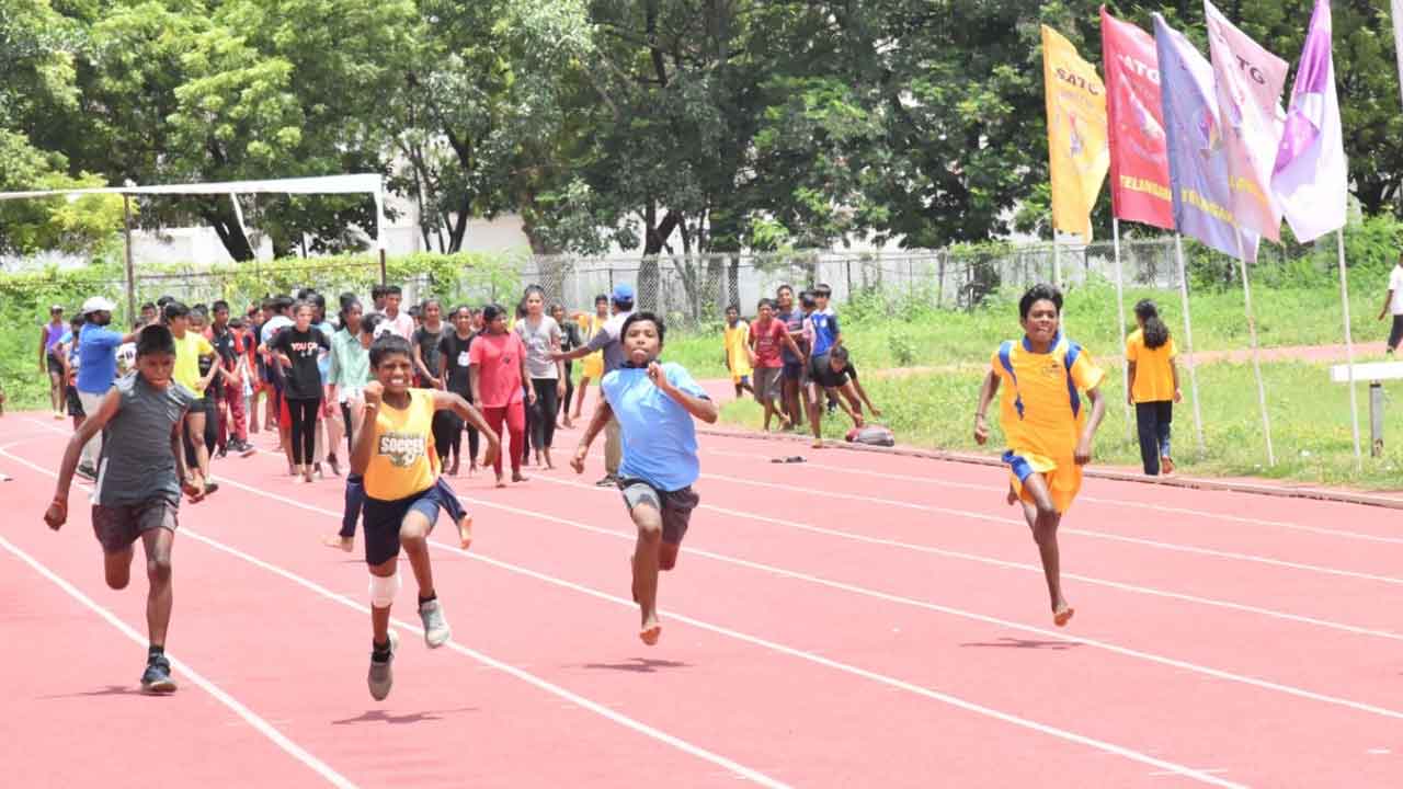 Athletics competitions | సింథటిక్‌ ట్రాక్‌పై చిరుతలా పరుగులు.. జేఎన్‌ఎస్‌లో ఉత్సాహంగా అథ్లెటిక్స్​పోటీలు