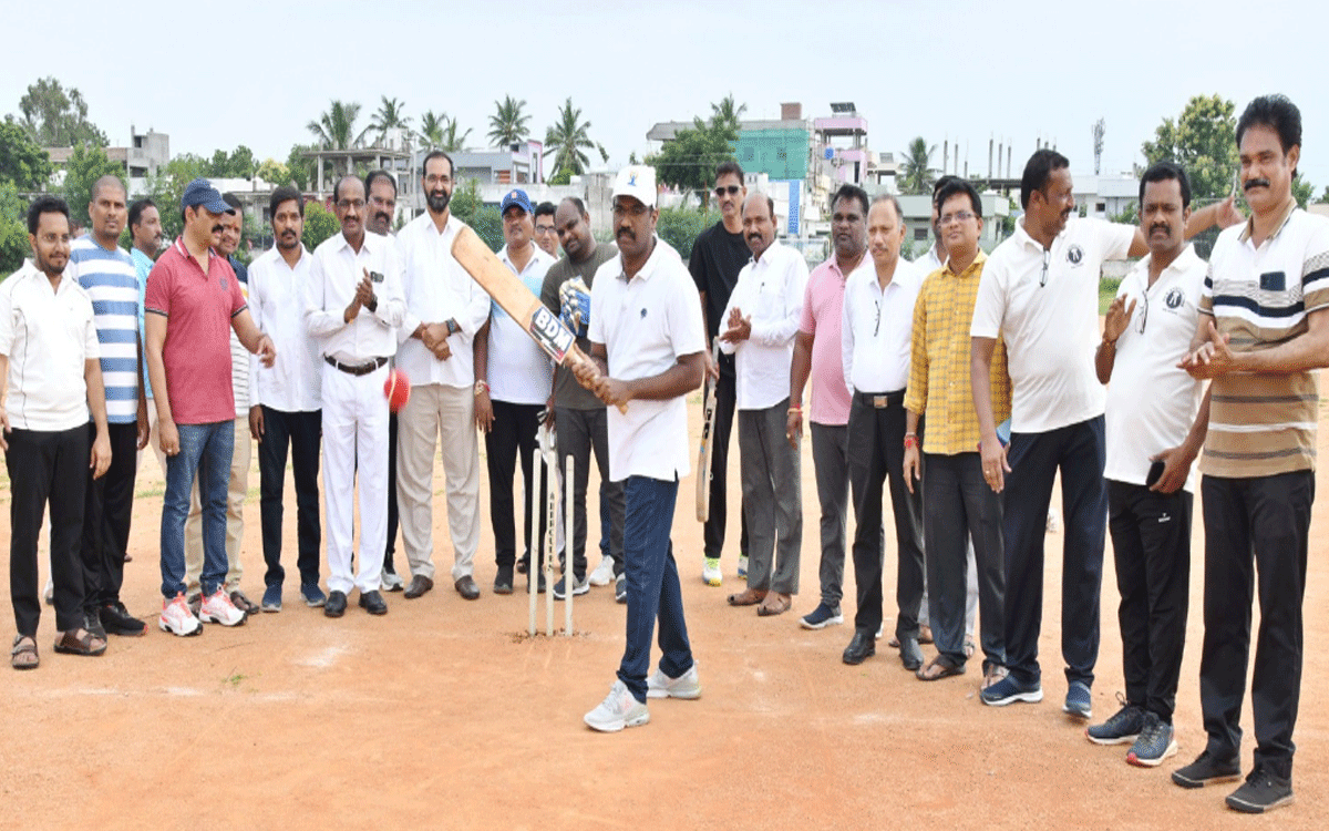 Nalgonda : క్రీడలతో మానసిక ఉల్లాసం : జడ్జి ఎం.నాగరాజు