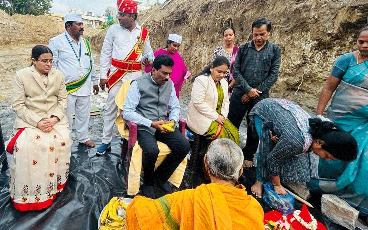 Madhira : మధిరలో కోర్టు భవన నిర్మాణానికి భూమి పూజ