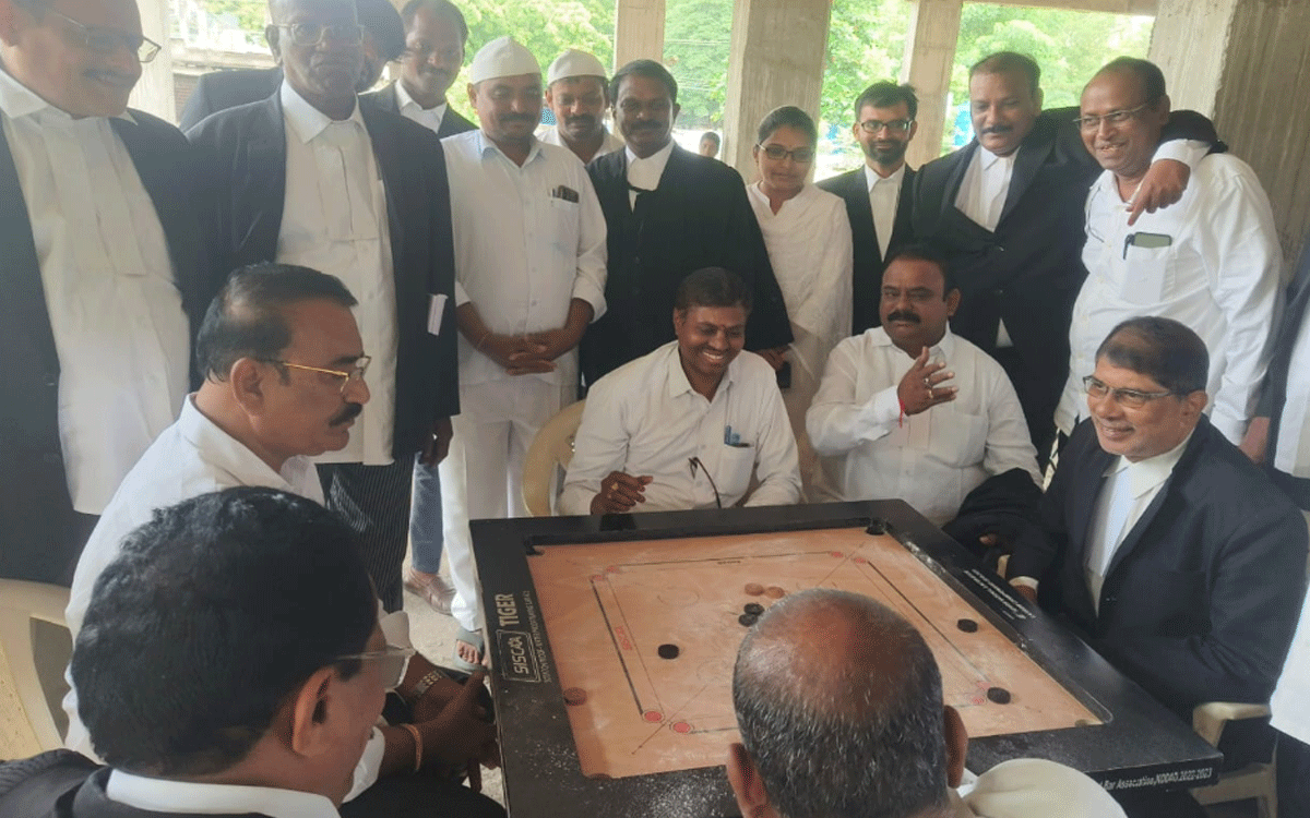 Kodada : ప‌ని ఒత్తిడి అధిగ‌మించేందుకు క్రీడ‌లు దోహ‌దం : సీనియర్ సివిల్ జడ్జి కె.సురేశ్‌