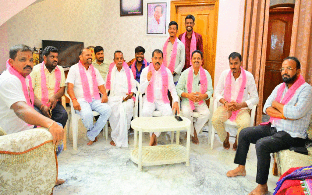 Yadagirigutta : 'గతంలో మంజూరైన పనులనే ప్రారంభిస్తూ కాలం గ‌డుపుతున్న ఎమ్మెల్యే బీర్ల‌'