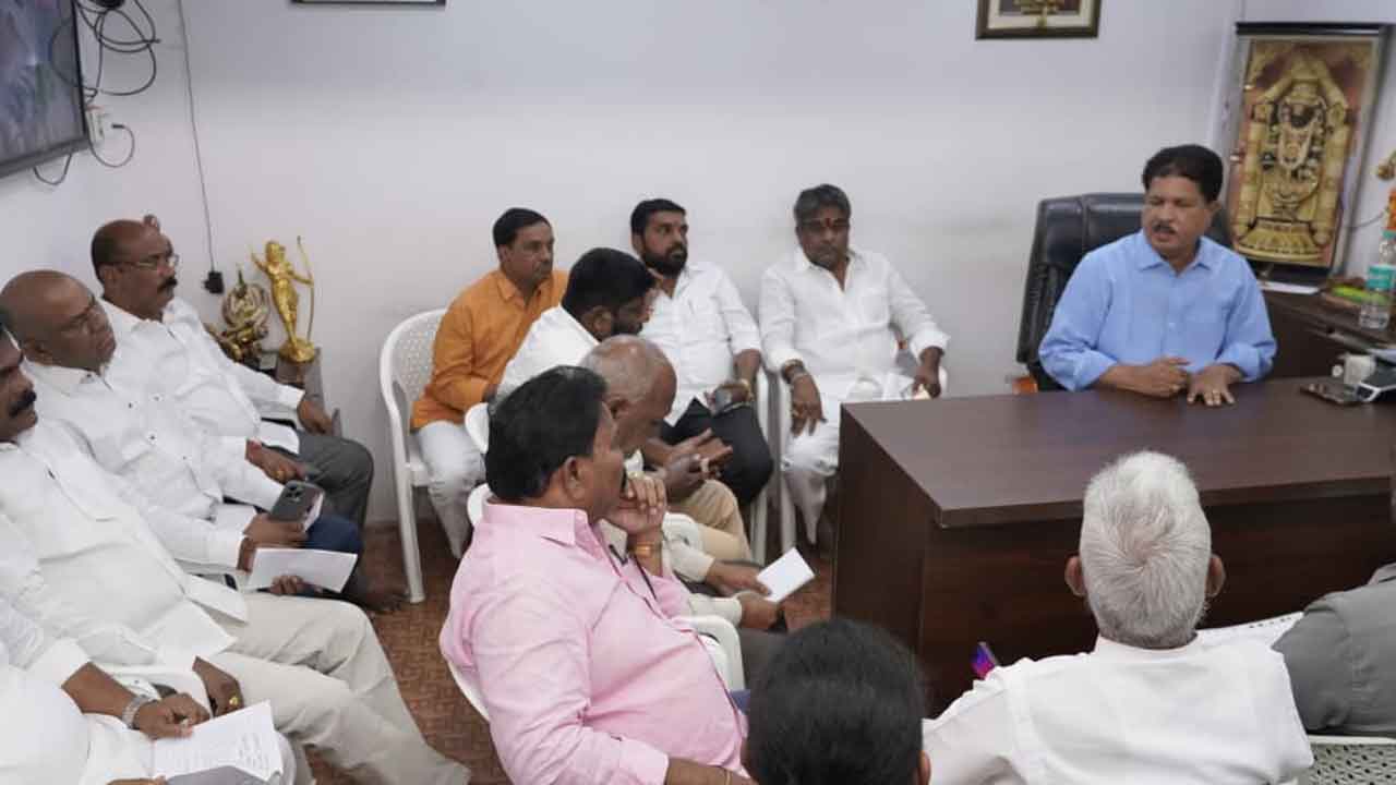 MLA Madhavaram | కాంగ్రెస్‌ పాలనతో నిరుపేదలకు కష్టాలు : ఎమ్మెల్యే మాధవరం కృష్ణారావు