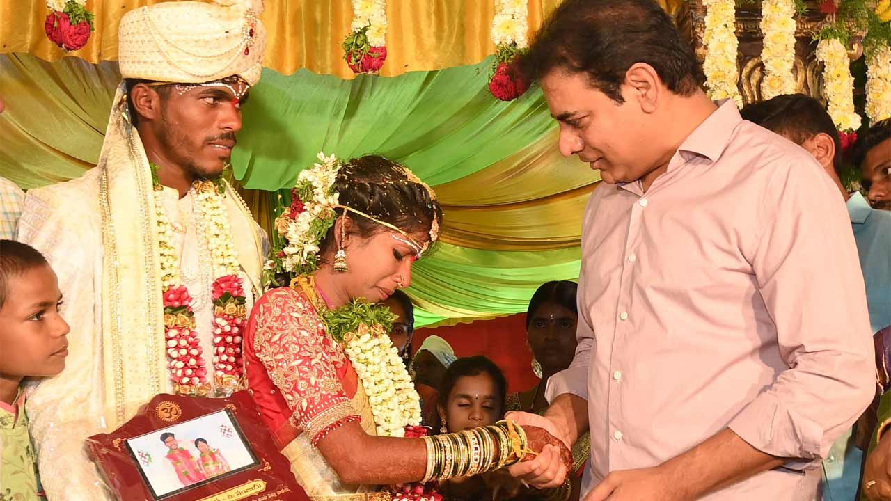 KTR | ఆమెకు అండగా నిలబడటం అన్నగా నా బాధ్యత.. ఎమోషనల్‌ అయిన కేటీఆర్‌