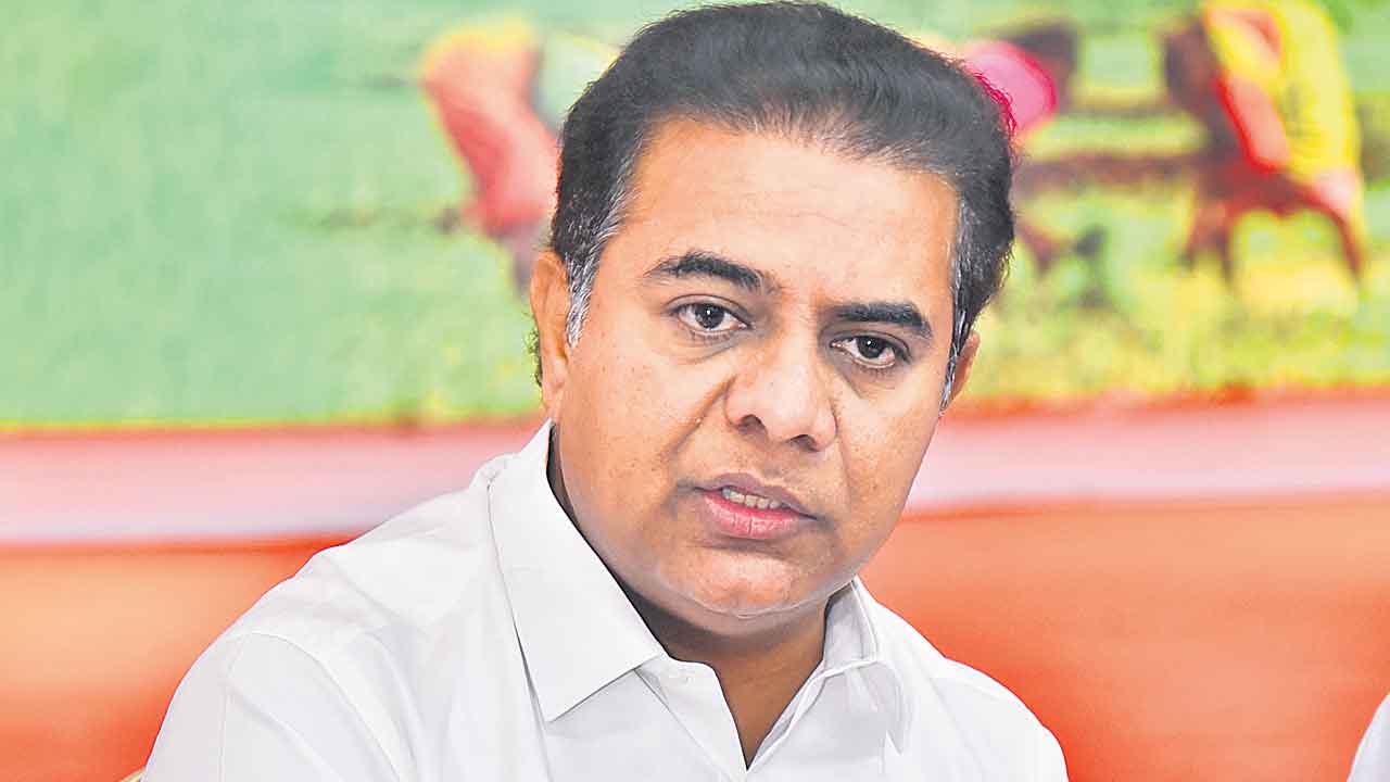 అప్పులపై అబద్ధానికి చెంపపెట్టు.. పార్లమెంట్‌లో కేంద్రం ప్రకటనతో తేటతెల్లమైంది: కేటీఆర్‌