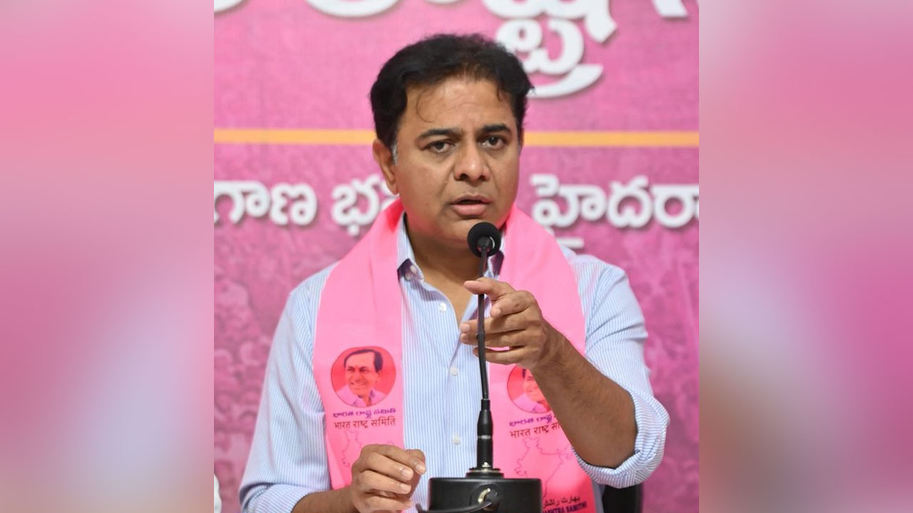 KTR | కష్టకాలంలో ప్రజలకు అండగా నిలవాలి.. ఆ మూడు జిల్లాల పార్టీ శ్రేణుల‌కు కేటీఆర్ పిలుపు