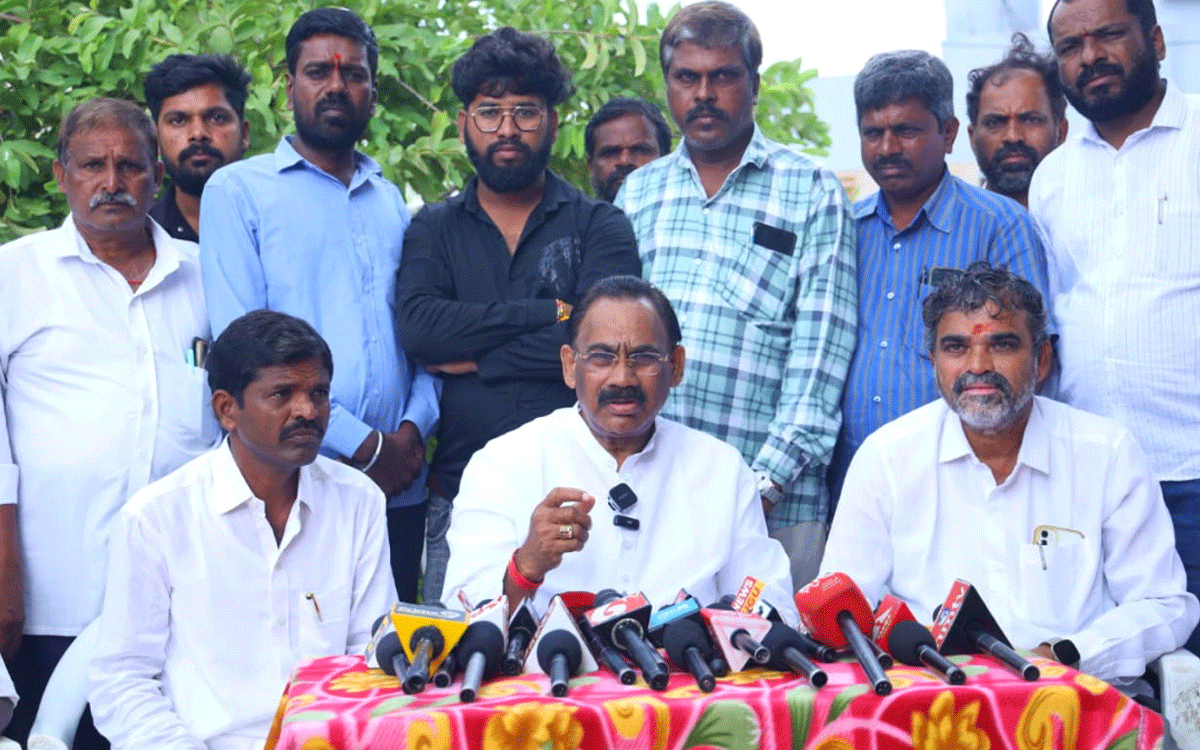 Sansthan Narayanapuram : రాజ‌గోపాల్‌రెడ్డి వ‌ల్ల మునుగోడు నాశనం : మాజీ ఎమ్మెల్యే కూసుకుంట్ల ప్ర‌భాకర్‌రెడ్డి