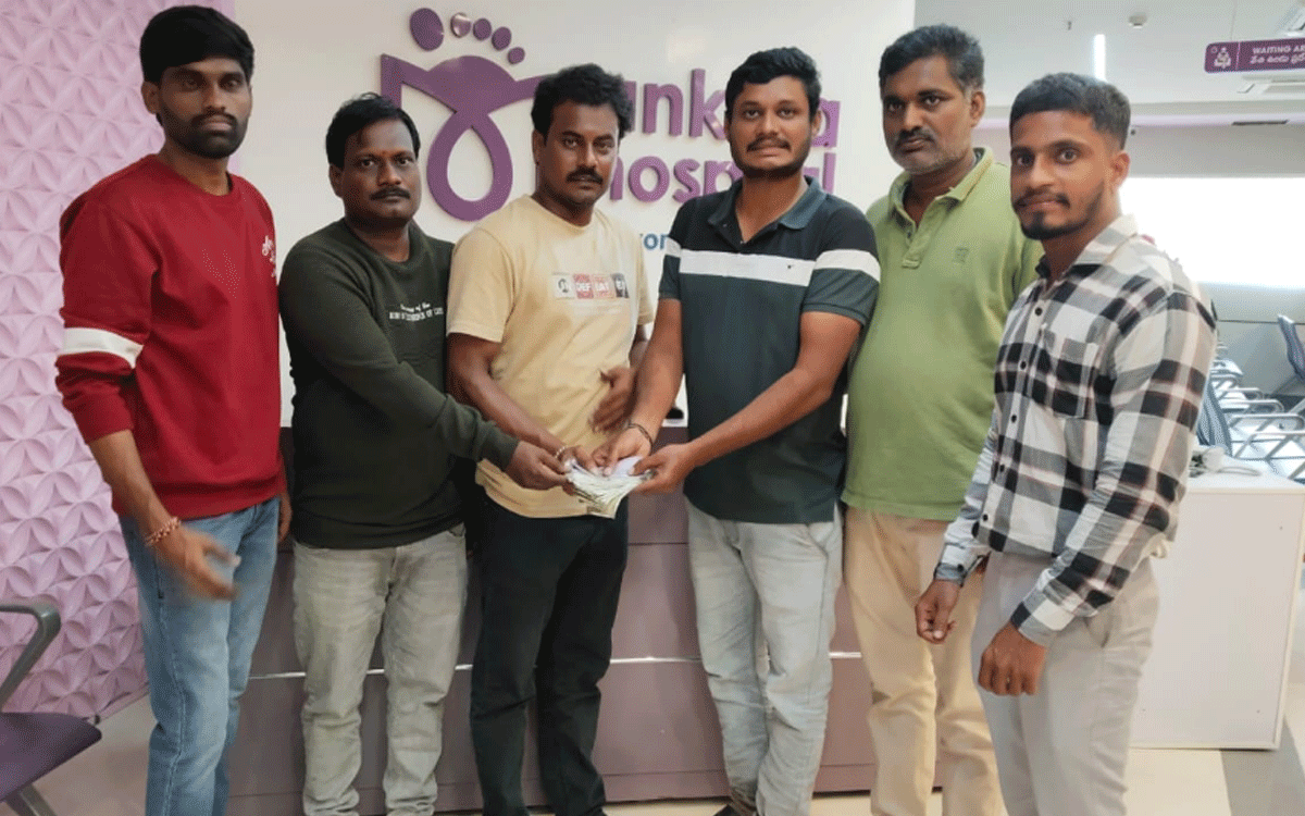 Nakrekal : చిన్నారి వైద్యానికి లిటిల్ సోల్జ‌ర్స్ టీమ్‌ ఆర్థిక సాయం