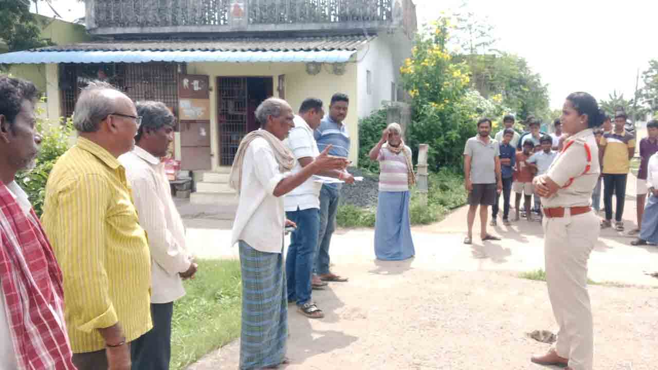 Madhira | భార్యపై అనుమానంతో కత్తితో దాడి చేసిన భర్త..