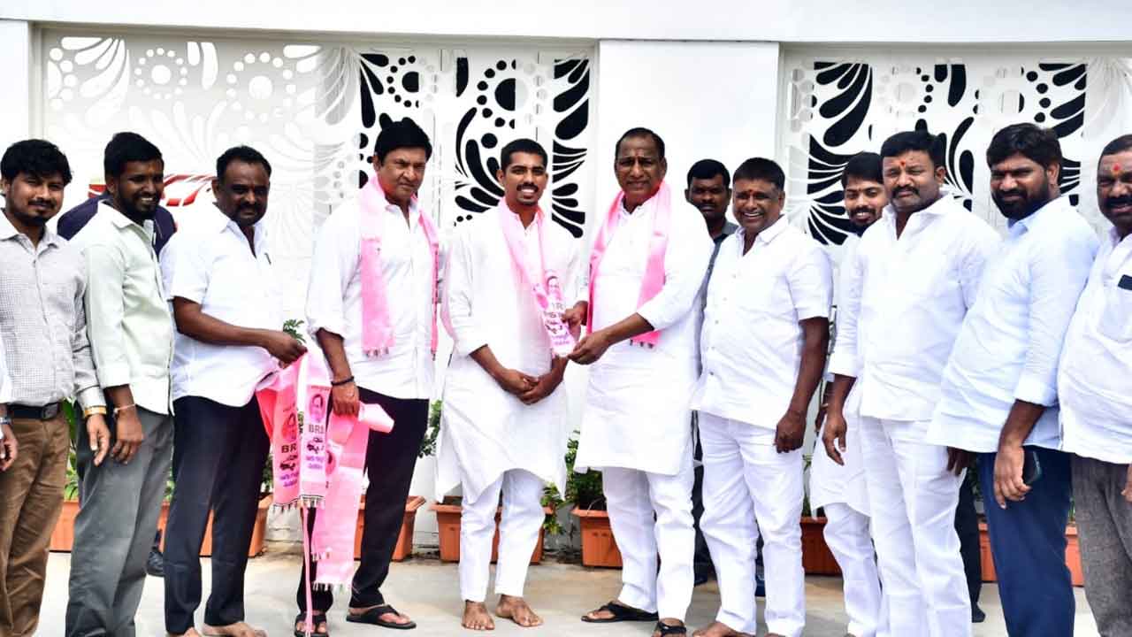 BRS | బీఆర్‌ఎస్‌ పార్టీలో చేరిన కాంగ్రెస్‌ నాయకులు