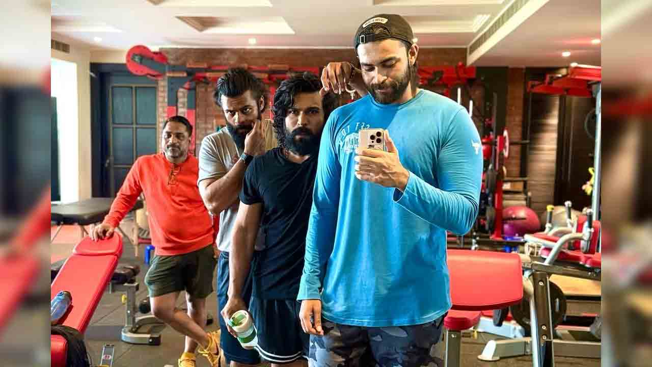 Mega Actors | ఒకే చోట మెగా హీరోలు.. వైర‌ల‌వుతున్న ఫొటో