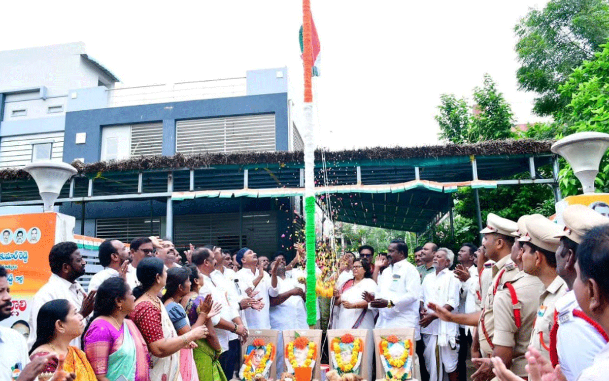 Kodada : కోదాడలో ఘనంగా స్వాతంత్ర్య దినోత్సవ వేడుకలు