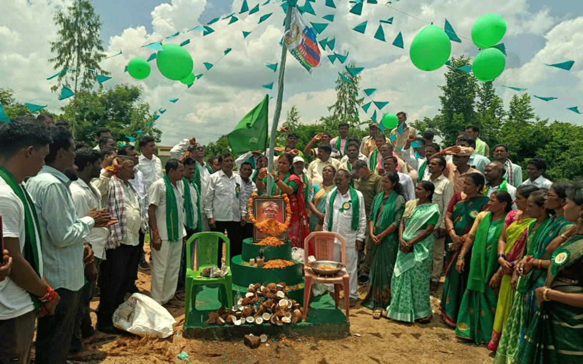 Allapalli : ఆదివాసీ హక్కుల సాధనకై ఏకం కావాలి : కొండ్రు మంజు భార్గవి