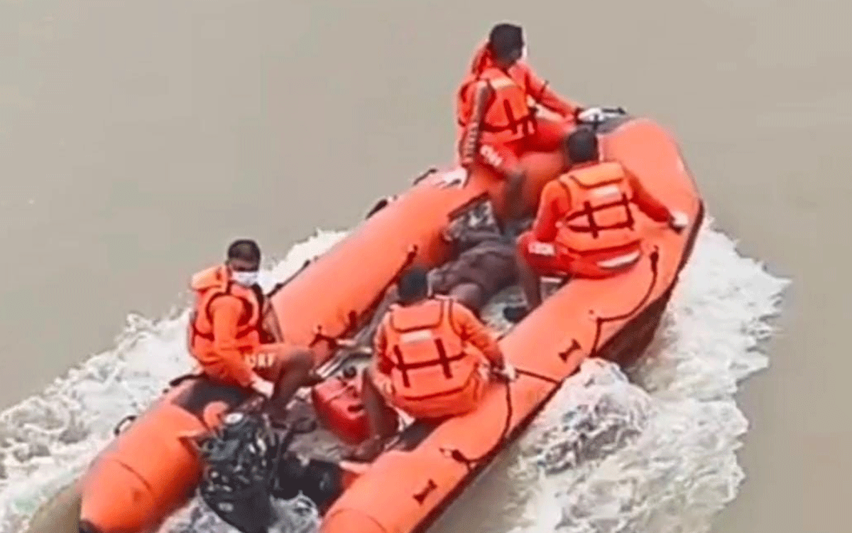 Madhira : మున్నేరులో గ‌ల్లంతైన యువ‌కుడి మృత‌దేహం ల‌భ్యం