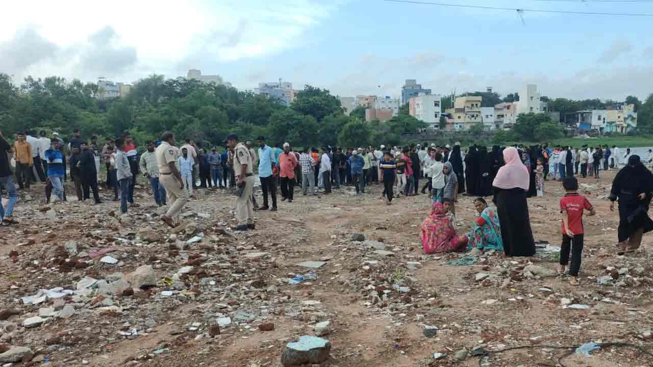 Musi River | చాద‌ర్‌ఘాట్ వ‌ద్ద మూసీ ఉధృతి.. వ్య‌క్తి గ‌ల్లంతు