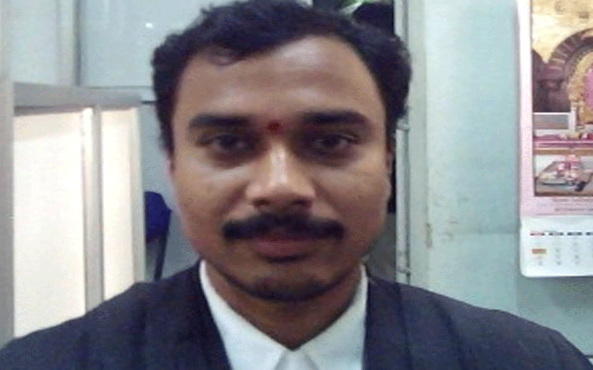 Karepalli : గుండెపోటుతో హైకోర్టు న్యాయవాది మృతి