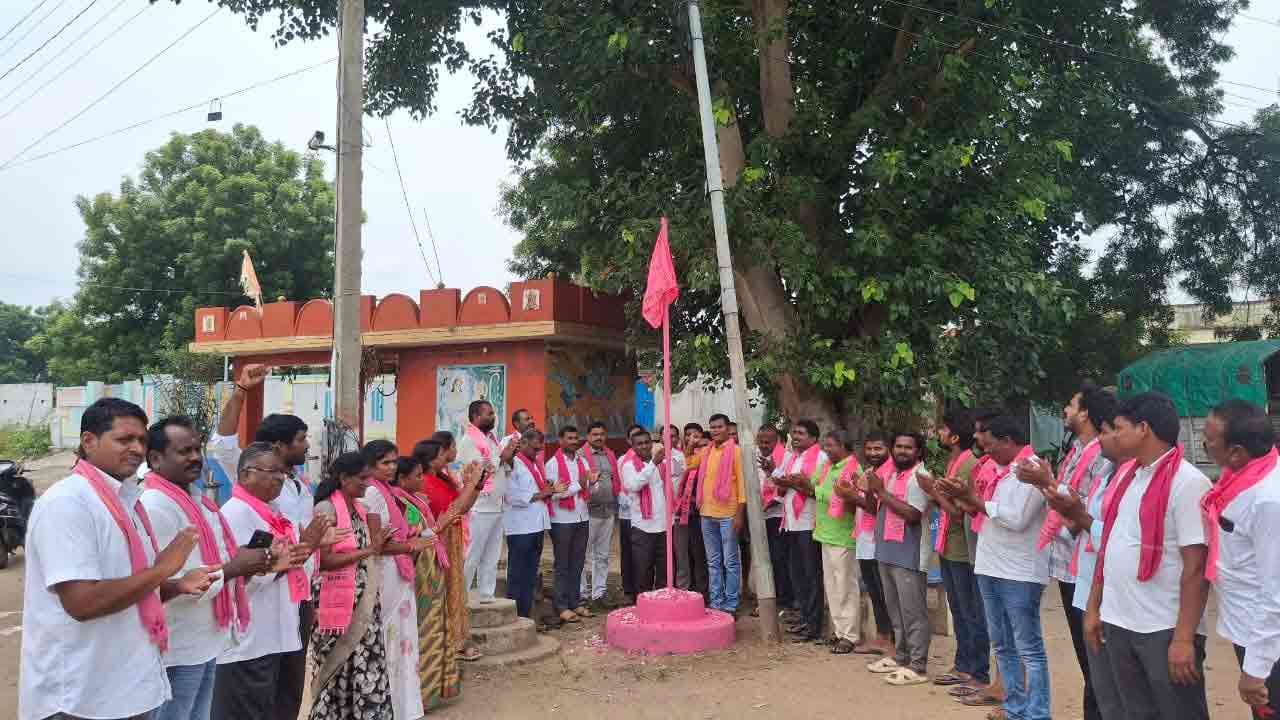 స్థానిక ఎన్నిక‌ల్లో కాంగ్రెస్‌కు ఘోర ప‌రాభ‌వం త‌ప్ప‌దు : నంది మేడారం ప్యాక్స్ చైర్మ‌న్