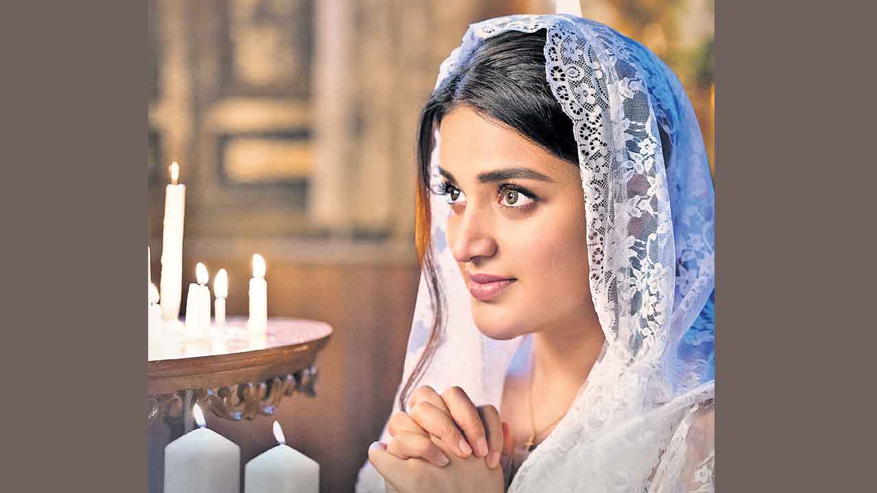 రాజాసాబ్‌ కోసం నిధి ప్రార్థన