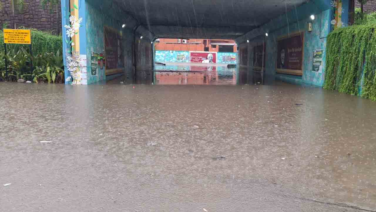 Nizamabad | నిజామాబాద్‌లో భారీ వర్షం.. రోడ్లు జలమయం