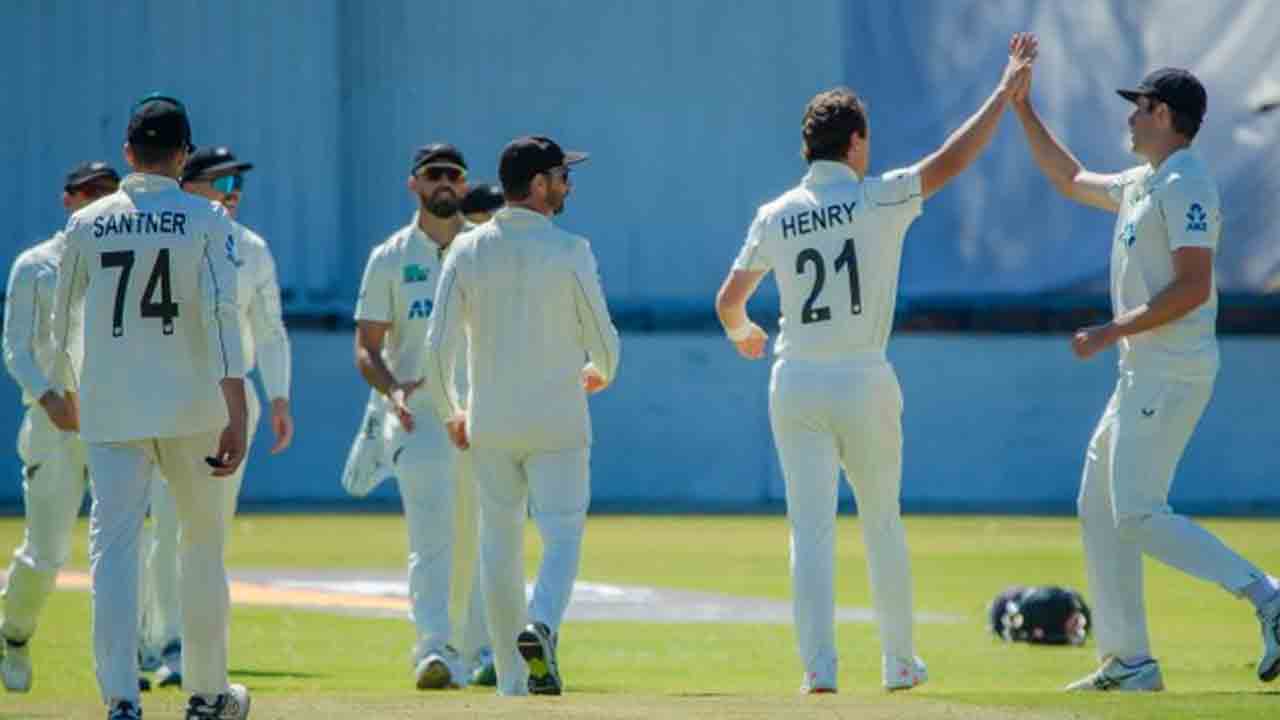 NZ vs ZIM | పంజా విసిరిన కివీస్.. టెస్టు సిరీస్‌లో జింబాబ్వే వైట్‌వాష్‌..!