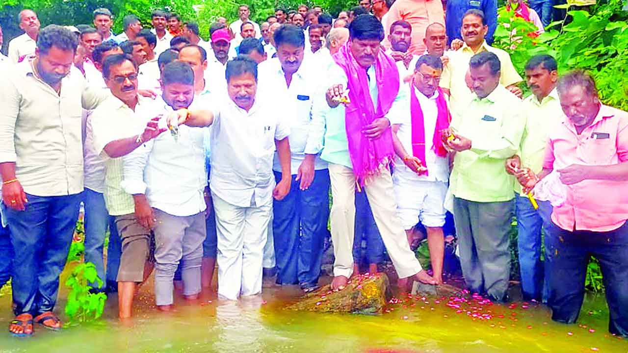 కేసీఆర్‌ వల్లే రామప్ప-పాకాల సాకారం