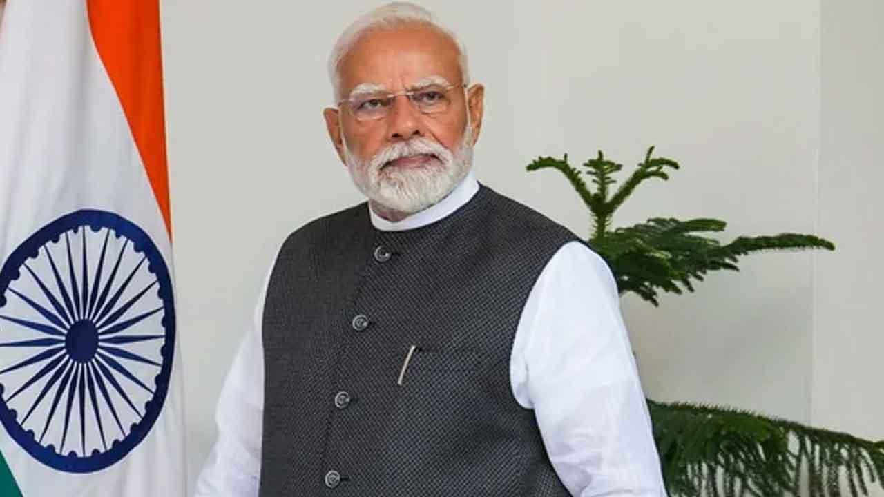 మోదీ డిగ్రీ వివరాలు వెల్లడించనక్కర్లేదు