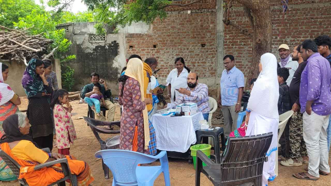 Seasonal diseases | సీజనల్ వ్యాధుల పట్ల అప్రమత్తంగా ఉండాలి : వైద్యాధికారి రహమాన్