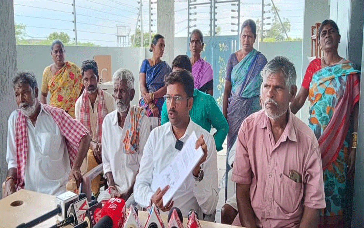 Yadagirigutta : ‘ఫోర్జరీ సంతకాల‌తో భూములు విక్రయించిన రియల్ ఎస్టేట్ బ్రోకర్లు’