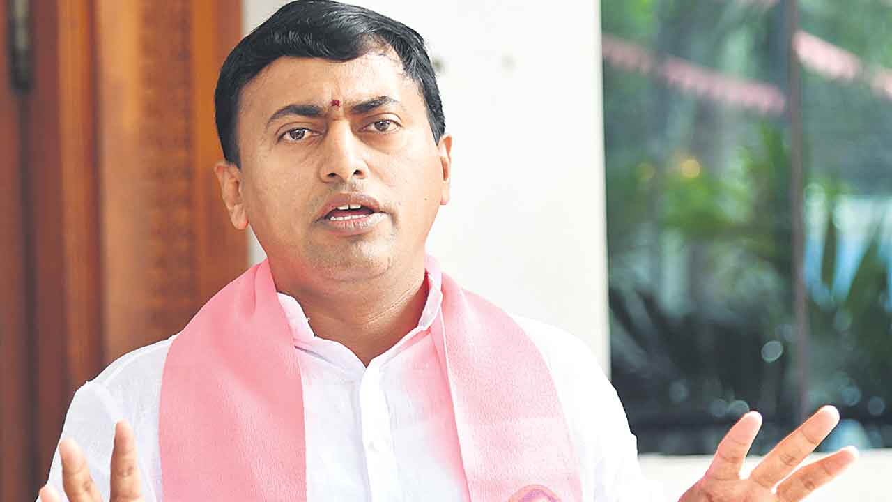 జాబ్‌ క్యాలెండర్‌ విడుదల చేయాలి