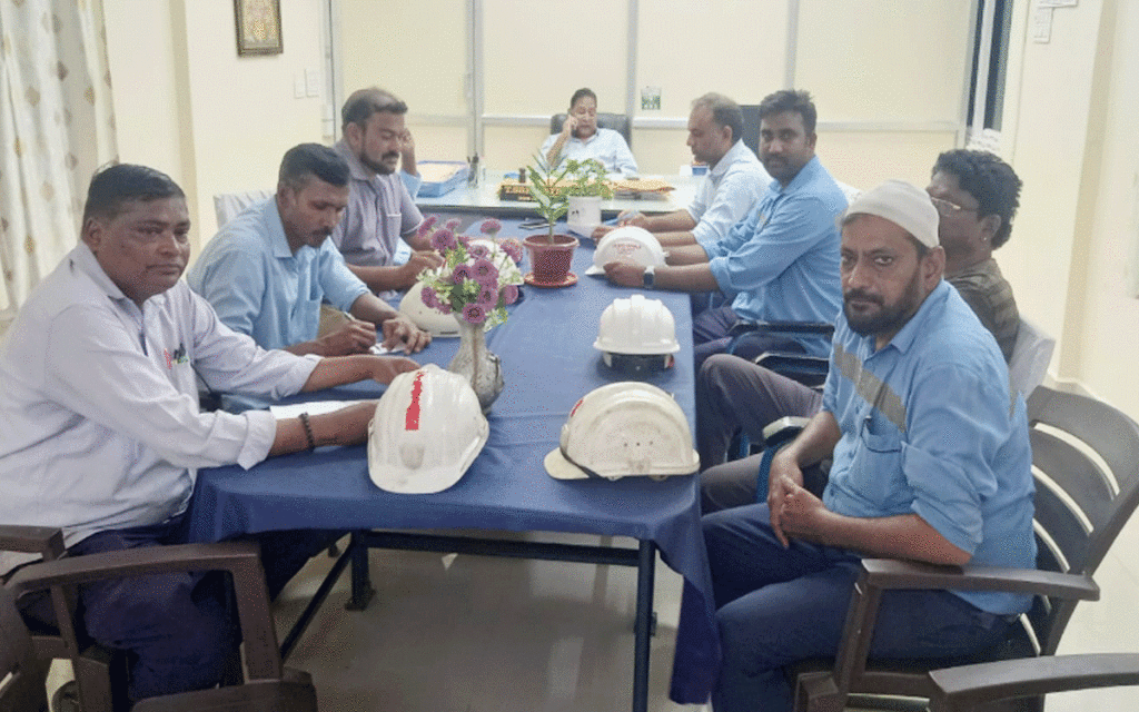 Ramavaram : 'ఏరియా వర్క్ షాప్‌లో ఫస్ట్ ఎయిడ్ రూమ్ ఏర్పాటు చేయాలి'