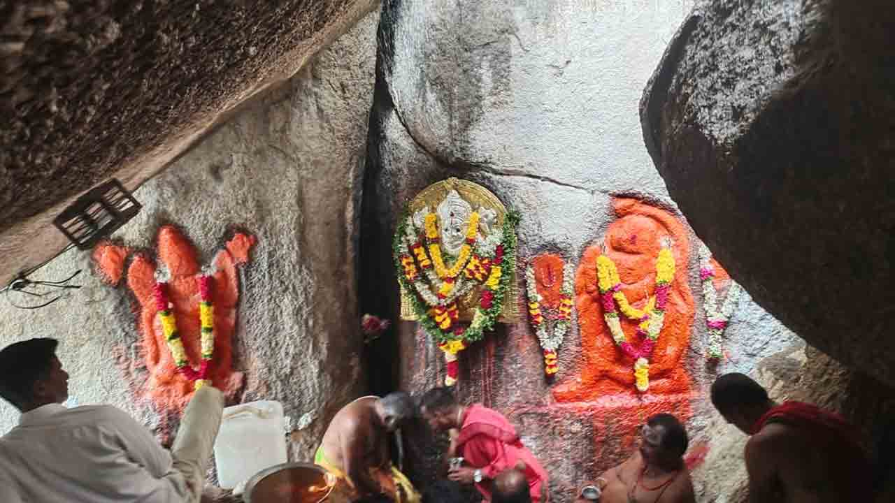 Ratnagiri | కన్నుల పండువగా రత్నగిరి లక్ష్మీనరసింహస్వామి జాతర