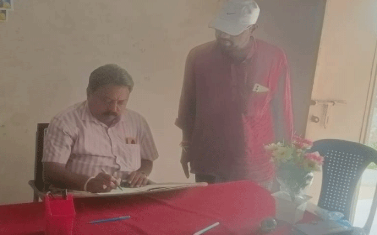 Karepalli : పంచాయ‌తీ కార్యదర్శులు అప్రమత్తంగా ఉండాలి : మల్లెల రవీంద్ర ప్రసాద్