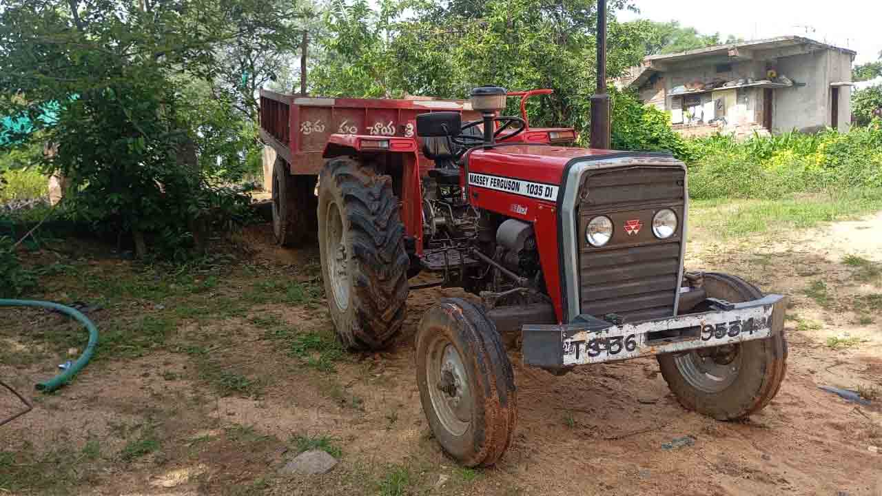 Rayapole | డీజిల్ లేక మూలనపడ్డ పంచాయతీ ట్రాక్టర్.. తిమ్మక్కపల్లిలో పారిశుధ్యం అస్తవ్యస్తం
