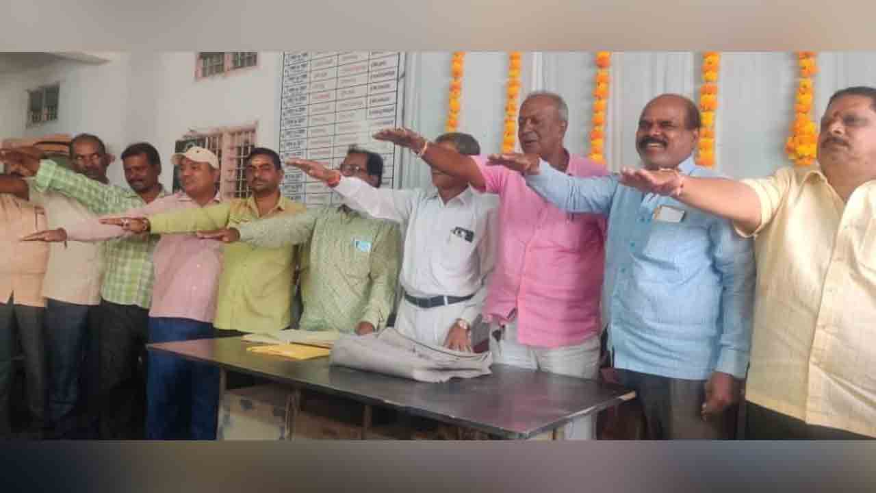 New Shayampet | శ్రీ హరిచంద్ర పరపతి సంఘం నూతన కార్యవర్గం ఎన్నిక.. అధ్యక్షుడిగా తోట ప్రకాశ్