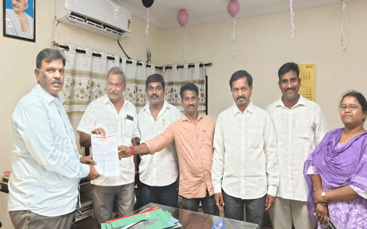 Ramavaram : మెడికల్ ఇన్వాలిడేషన్ కార్మికుల వారసులకు వెంటనే ఉద్యోగాలివ్వాలి : ఏఐటీయూసీ