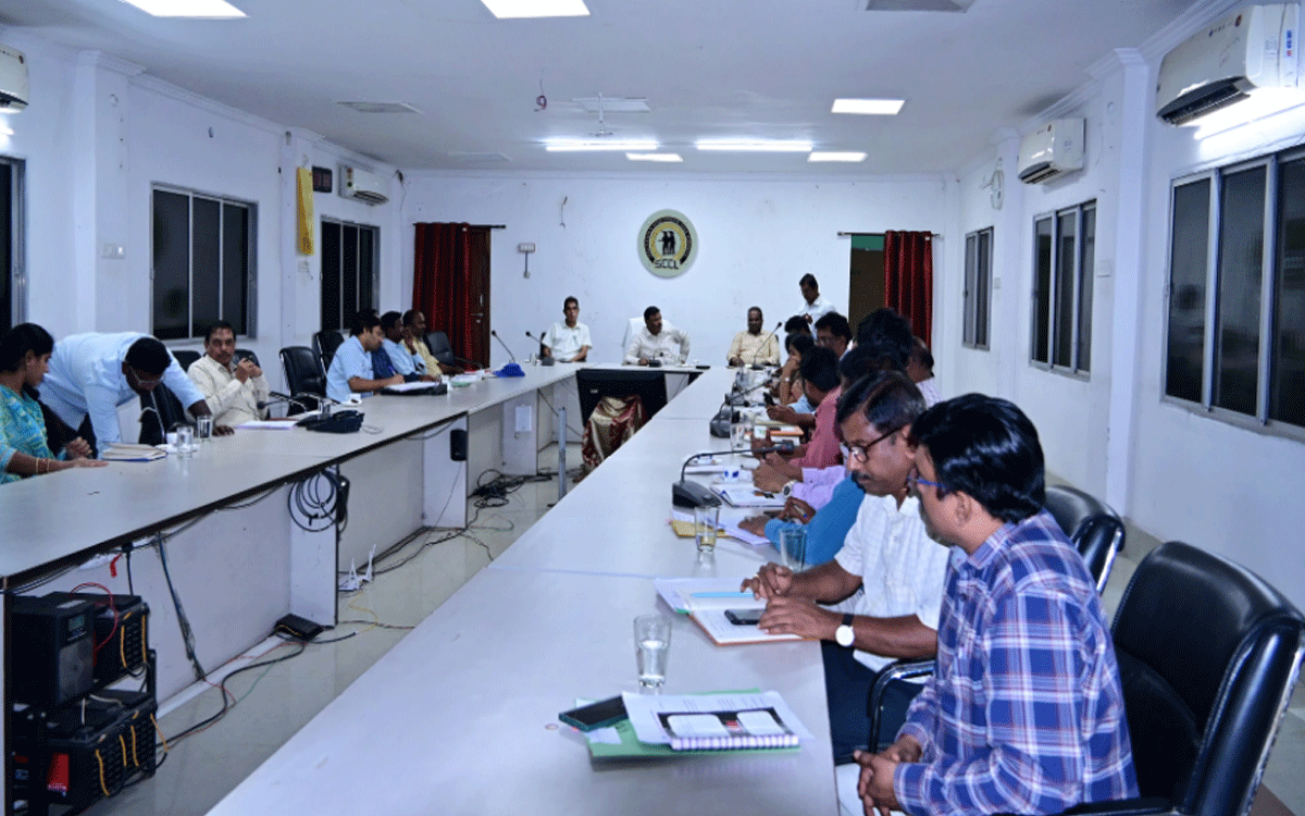 Ramavaram : మిషనరీ వినియోగం, కార్మికుల పని గంటలు పెరగాలి : జీఎం షాలెం రాజు