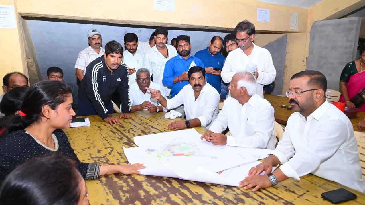 Sports School | జేఎన్‌ఎస్‌లో తాత్కాలిక స్పోర్ట్స్‌ స్కూల్‌ ఏర్పాట్లను పరిశీలించిన ఎమ్మెల్యేలు