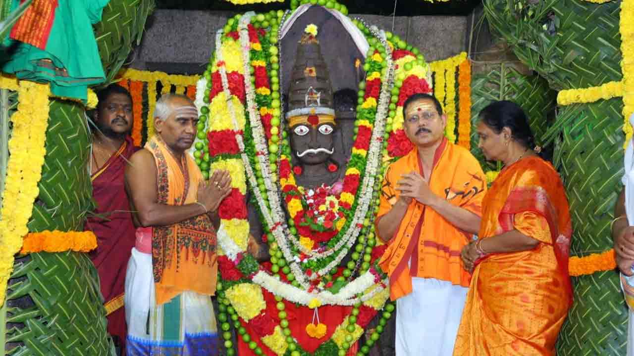 Srisailam | పరోక్షసేవగా శ్రీ బయలు వీరభద్రస్వామి వారి విశేషపూజ