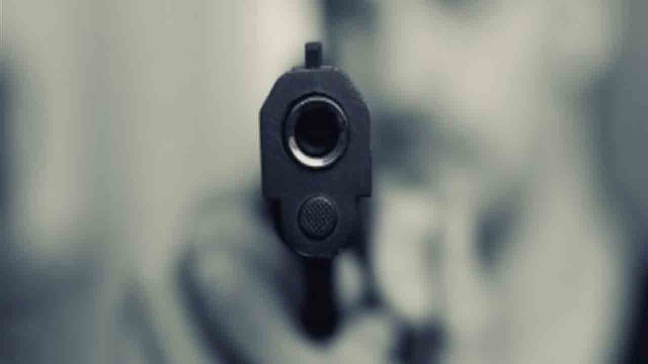 Crime news | దారుణం.. ప్రేమను నిరాకరించిందనే కోపంతో విద్యార్థినిని కాల్చిచంపిన టీచర్‌..!