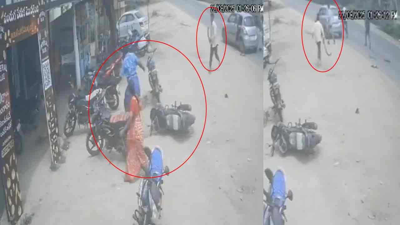 Murder Attempt | సూర్యాపేట జిల్లాలో దారుణం.. పట్టపగలే ముగ్గురిపై హత్యాయత్నం