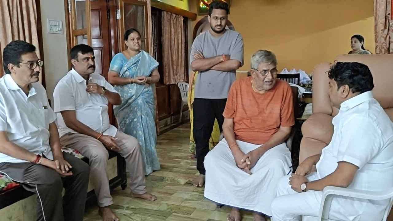 MLA Talasani | గౌరీ శంకర్‌ కుటుంబాన్ని పరామర్శించిన ఎమ్మెల్యే తలసాని శ్రీనివాస్‌ యాదవ్‌