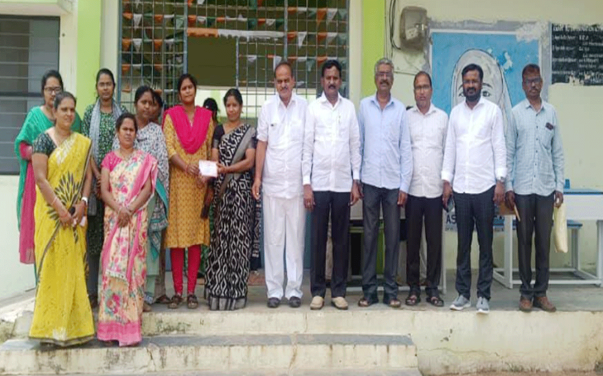 Choutuppal : ఉపాధ్యాయ పెండింగ్ సమస్యలను పరిష్కరించాలి : హన్మంత్ రావు