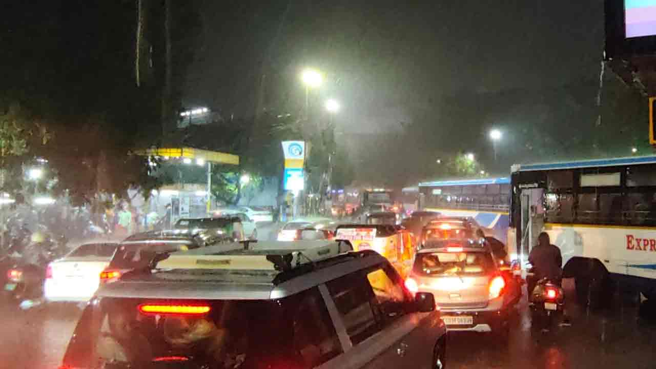 Traffic Jam | ఖైర‌తాబాద్‌లో భారీగా ట్రాఫిక్‌జామ్‌.. ఇబ్బందులు ప‌డుతున్న వాహ‌న‌దారులు