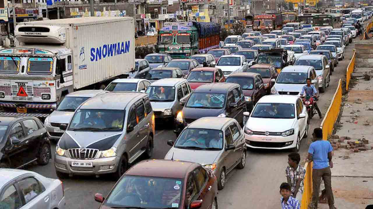 Traffic Restrictions | ఆదివారం హైద‌రాబాద్ న‌గ‌రంలో ట్రాఫిక్ ఆంక్ష‌లు