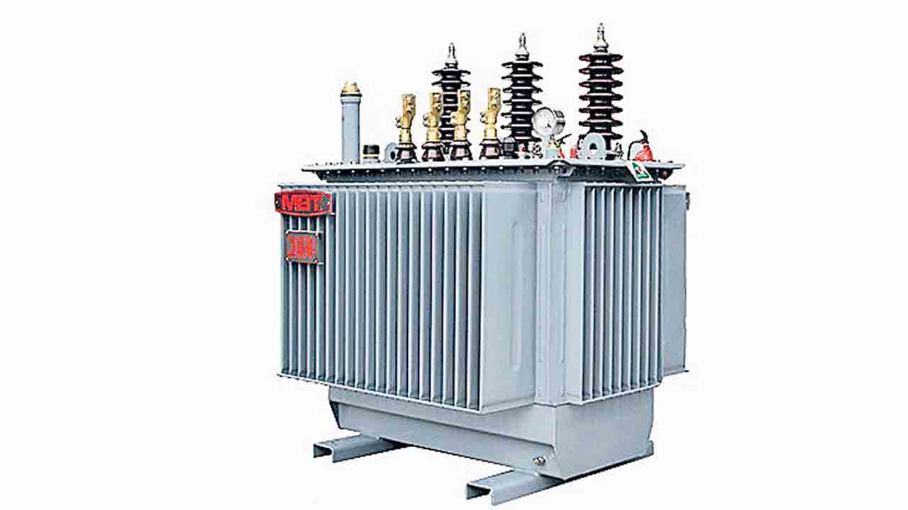 డబ్బులు కట్టించుకున్నారు.. కనెక్షన్‌ మరిచారు