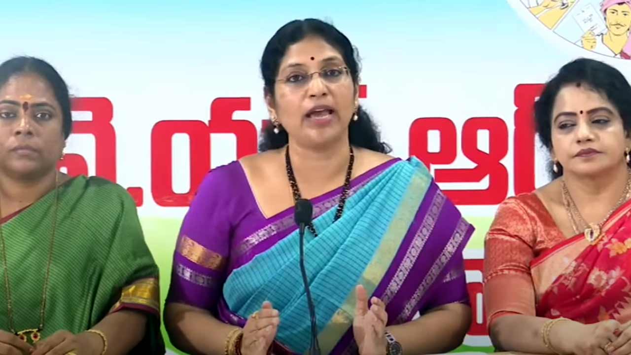 Free Bus Scheme | ఉచిత ప్రయాణం అని చెప్పి.. మహిళల ఆశలను బస్సు టైర్ల కింద తొక్కేశారు.. వైసీపీ మహిళా నేత ఫైర్‌