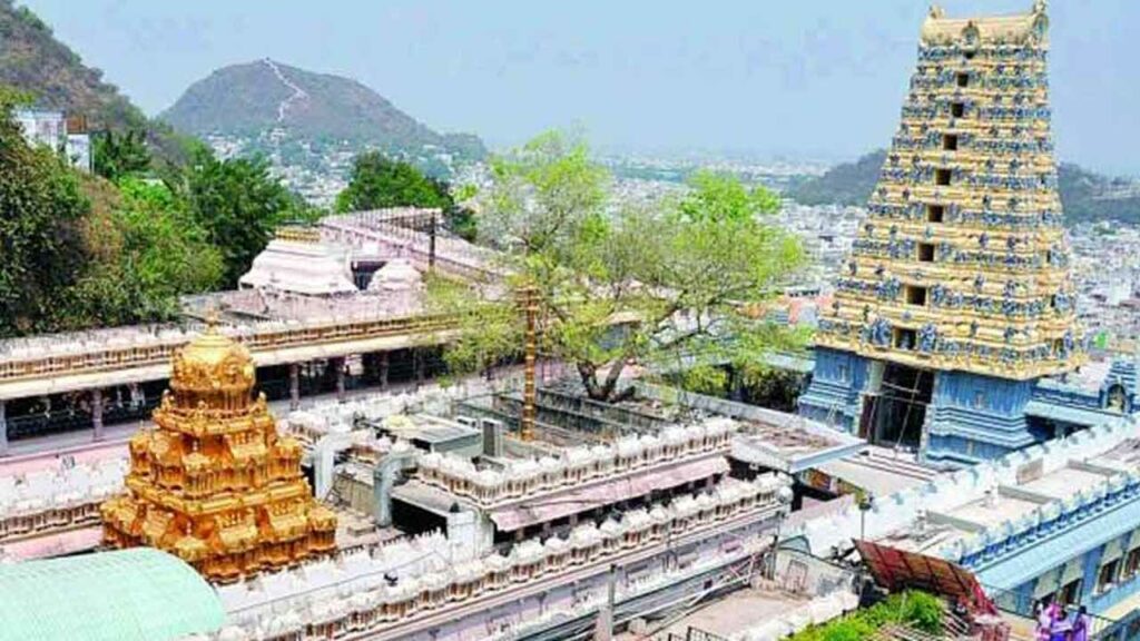 vijayawada kanaka durga temple new dress code for devotees