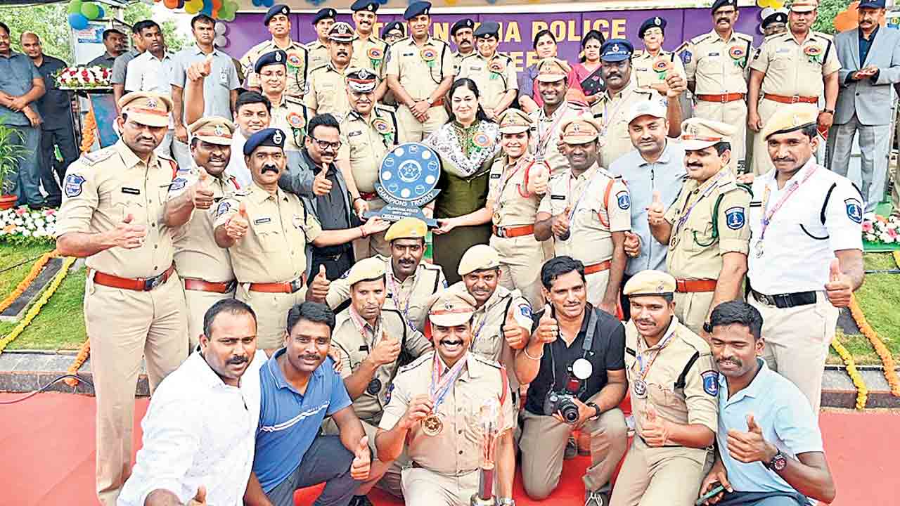 రాష్ట్ర పోలీసులు సత్తా చాటాలి